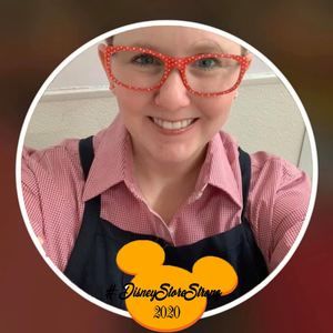 Meet your Posher, Cassandra